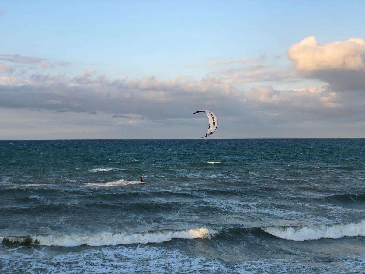 Paradiso Fronte Mare Agnone Bagni Eksteriør billede