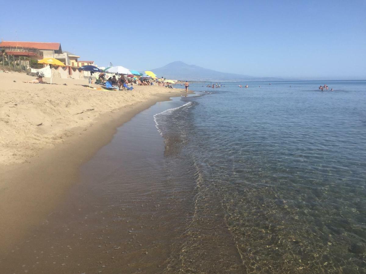 Paradiso Fronte Mare Agnone Bagni Eksteriør billede