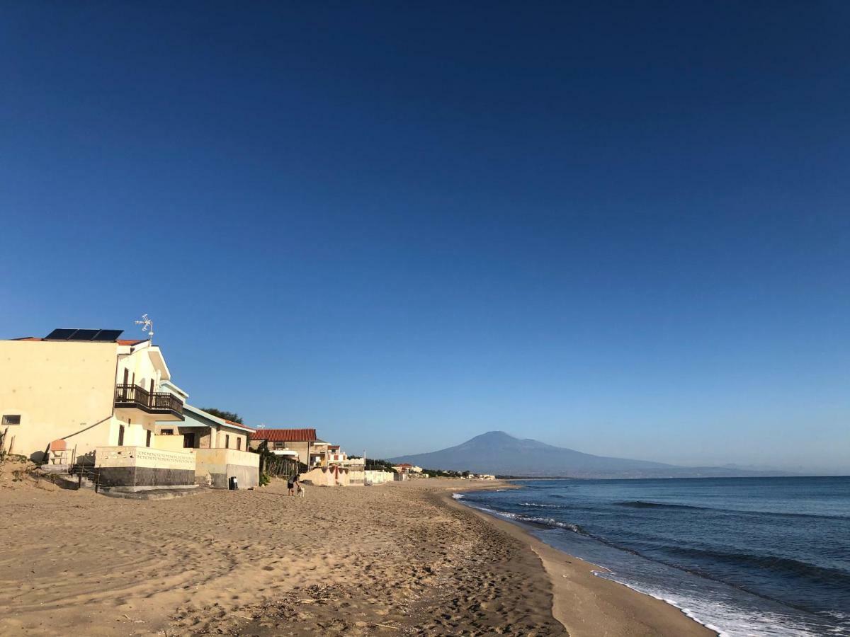 Paradiso Fronte Mare Agnone Bagni Eksteriør billede